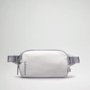 Lululemon mini belt bag NWOT Color: rhino gray